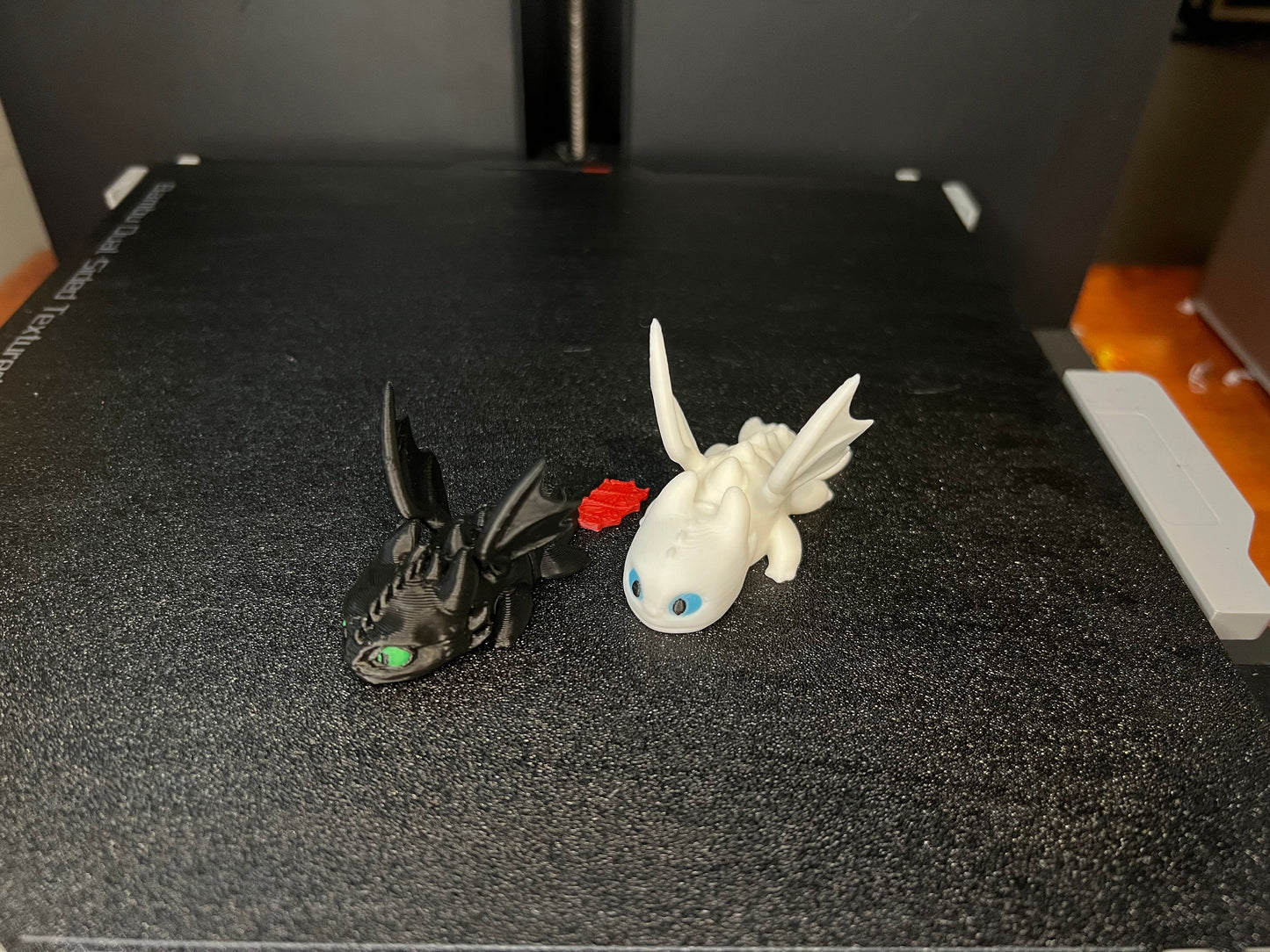 Mini 3D Printed Night Fury and Light Fury